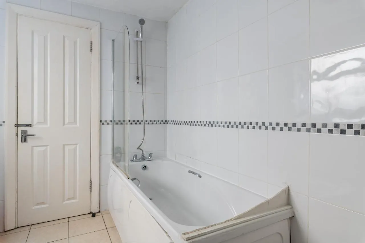 Comfy Rooms Brightoncity Centr 0*, 브라이턴